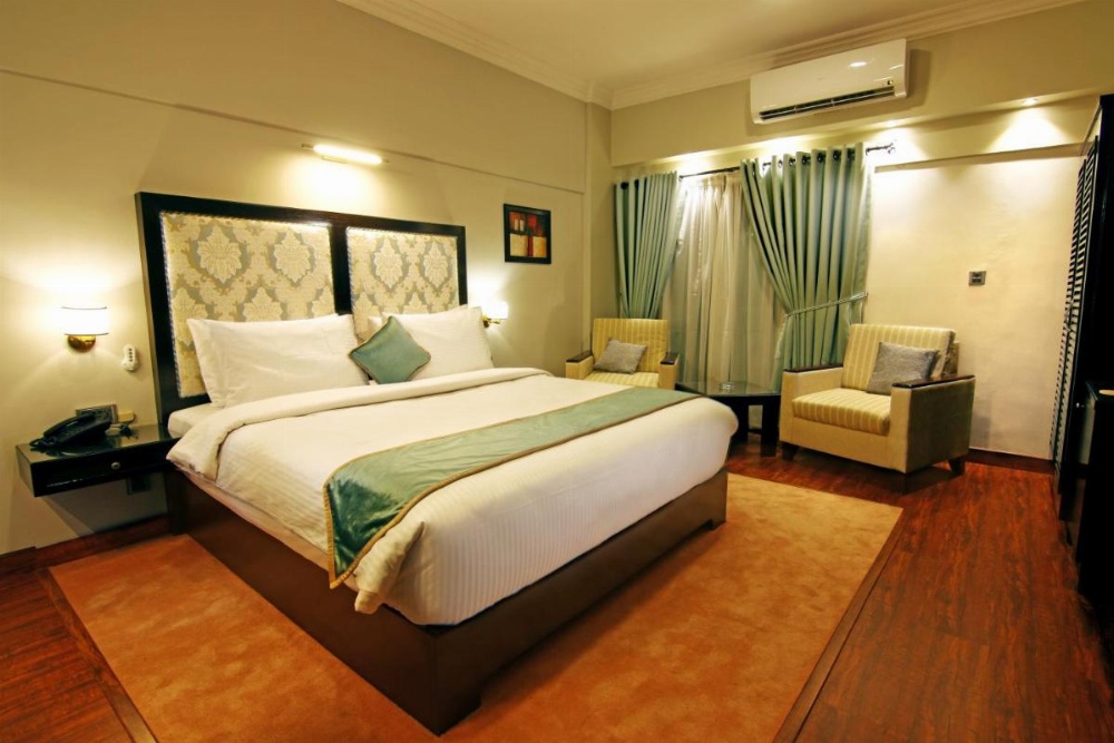 Room image 2