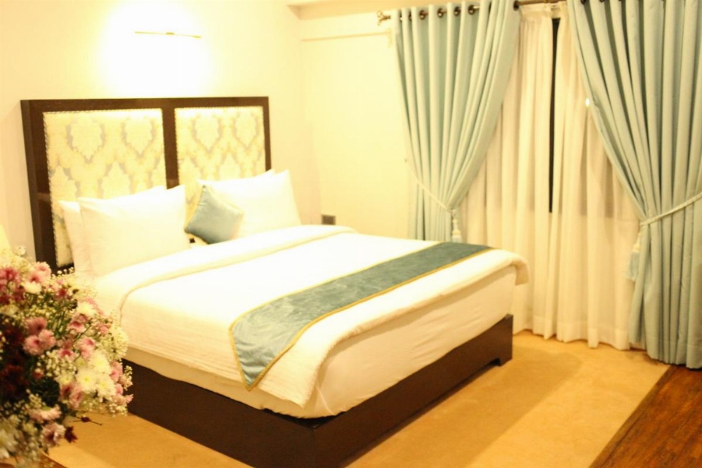 Room image 4